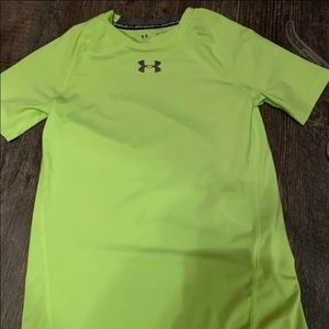 Under armor shirt